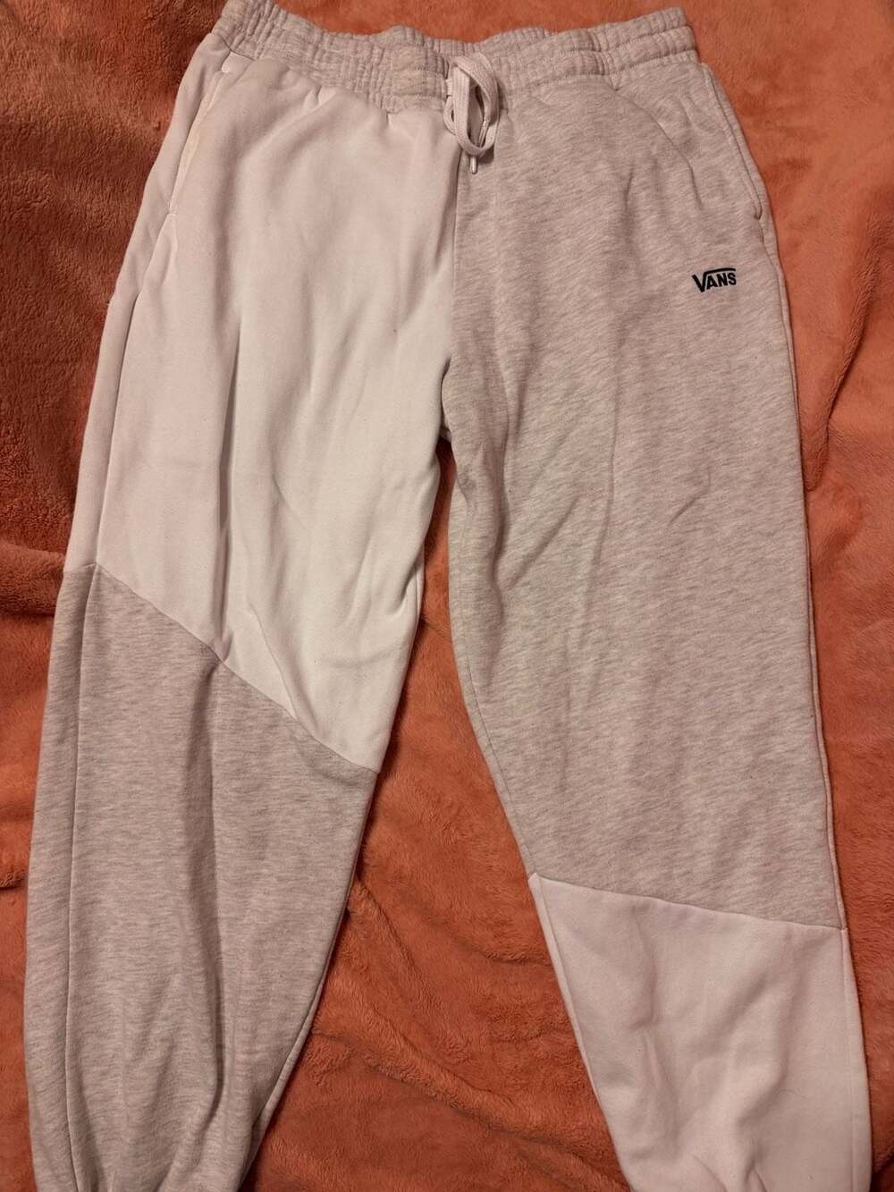 Vans Women's Color-Block Fleece Jogger Sweatpants